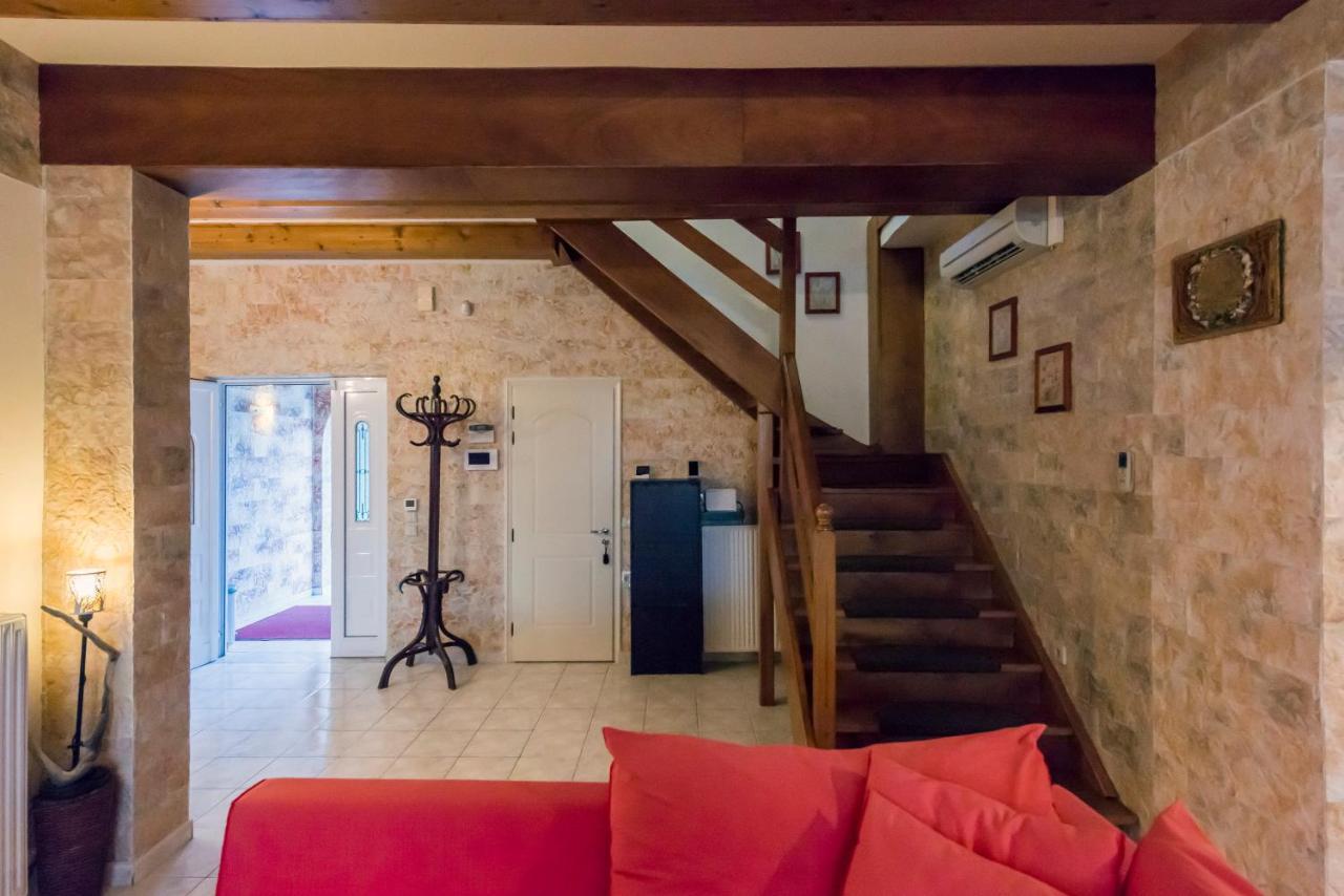 Villa Maxim With Private Pool & Tennis Court Halikounas