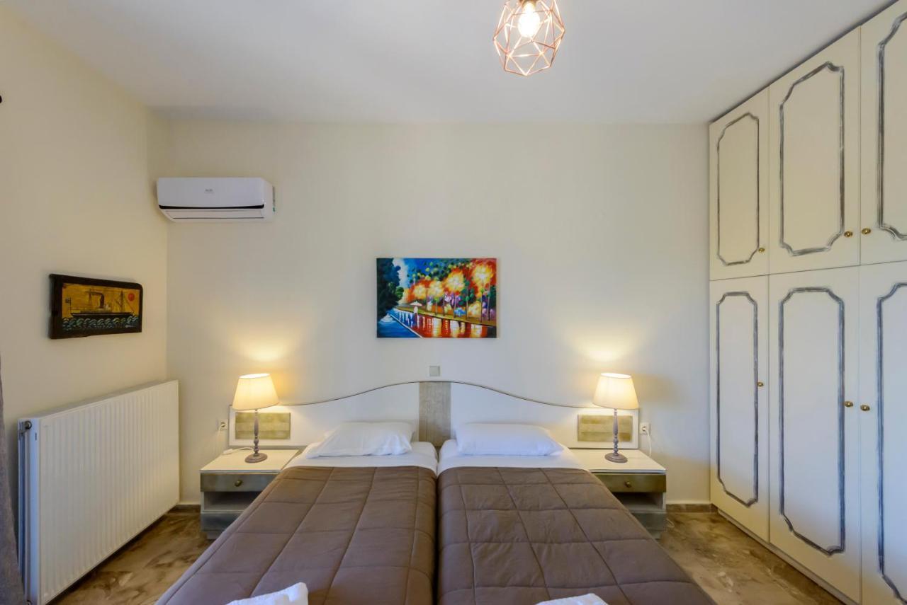 Maxim With Private Pool & Tennis Court Villa Halikounas