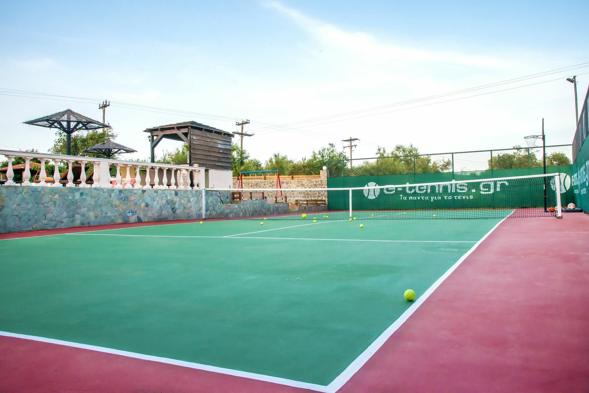 Maxim With Private Pool & Tennis Court Villa